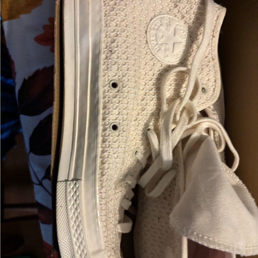 Converse Chuck 70 White & Lilac Crochet Knit Unisex High Top Shoes W13 M11 NIB - Picture 2 of 3